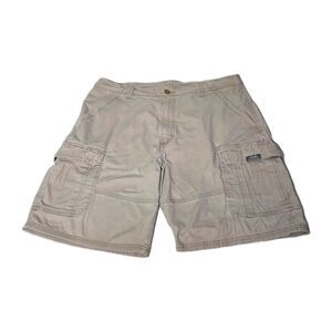 Men's size 38 Shorts, Wrangler Cargo Shorts